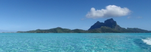 Vista de Bora Bora desde el arrecife